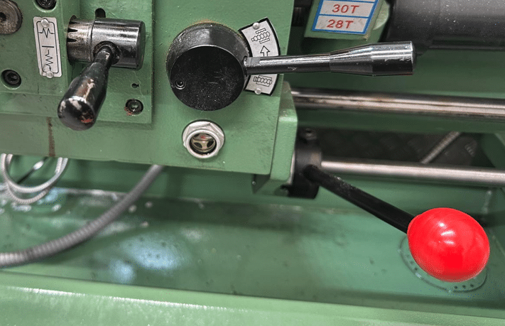Manual Lathe